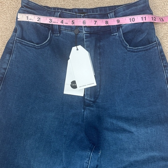 Universal Standard Blue Flare Jeans 4XS(00-0) CARRIE HIGH RISE WIDE
LEG JEANS - Picture 3 of 8